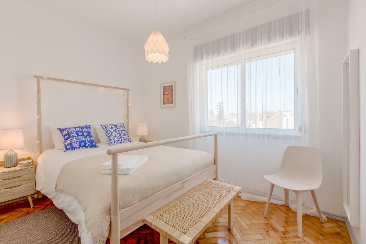Renovated Sunny Apartment With Amazing Sunset Balcony , By Timecooler Lizbona Zewnętrze zdjęcie